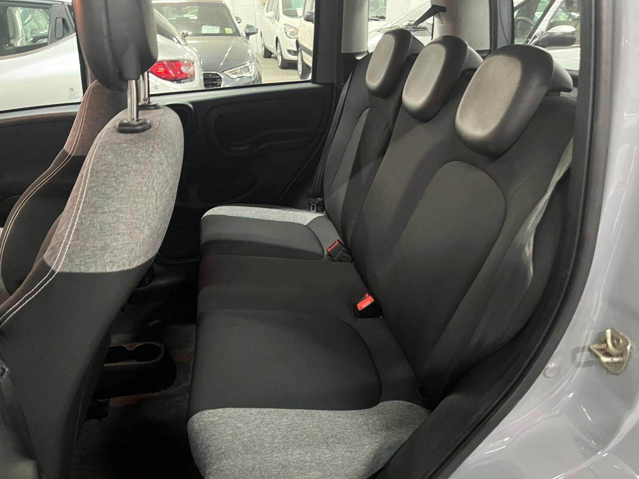 Fiat Panda 1.0 Hybrid, 5 posti!