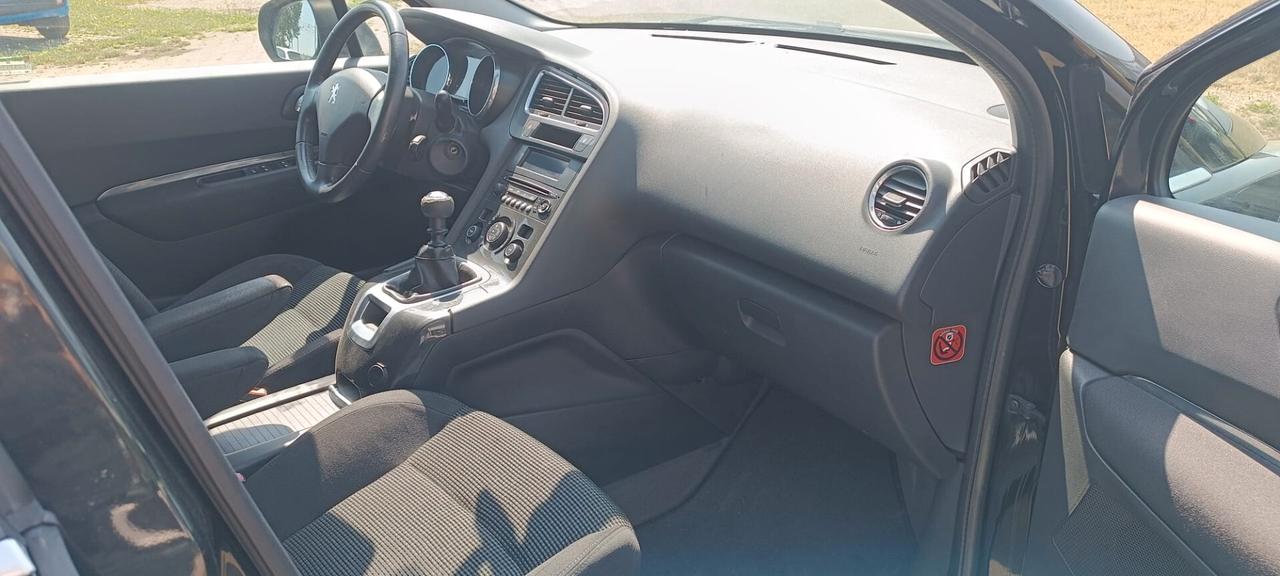 Peugeot 5008 1.6 HDi 112CV