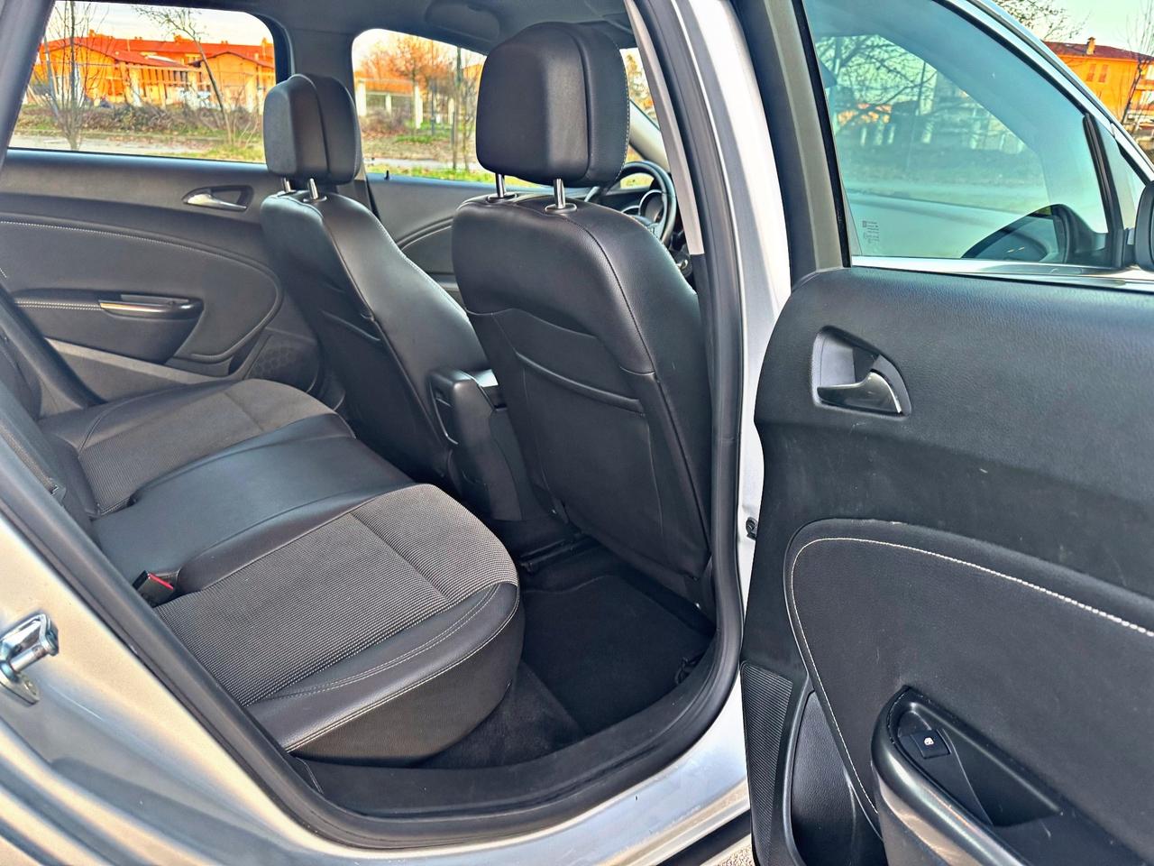 Opel Astra 1.7 CDTI 125CV Sports Tourer Cosmo