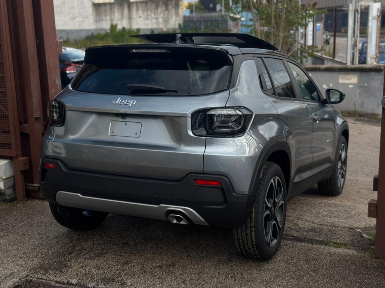 Jeep Avenger 1.2 Turbo 100 CV Summit