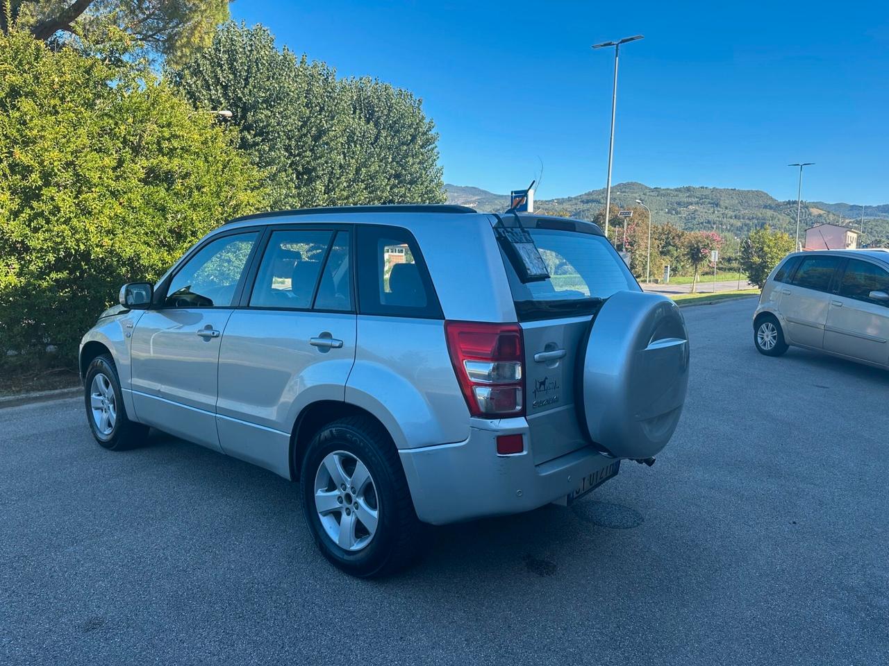 Suzuki Grand Vitara 1.9 DDiS 5 porte