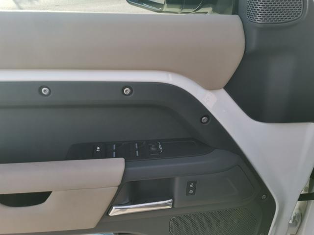 LAND ROVER Defender 110 3.0D I6 200 CV AWD Auto S - N1 5posti