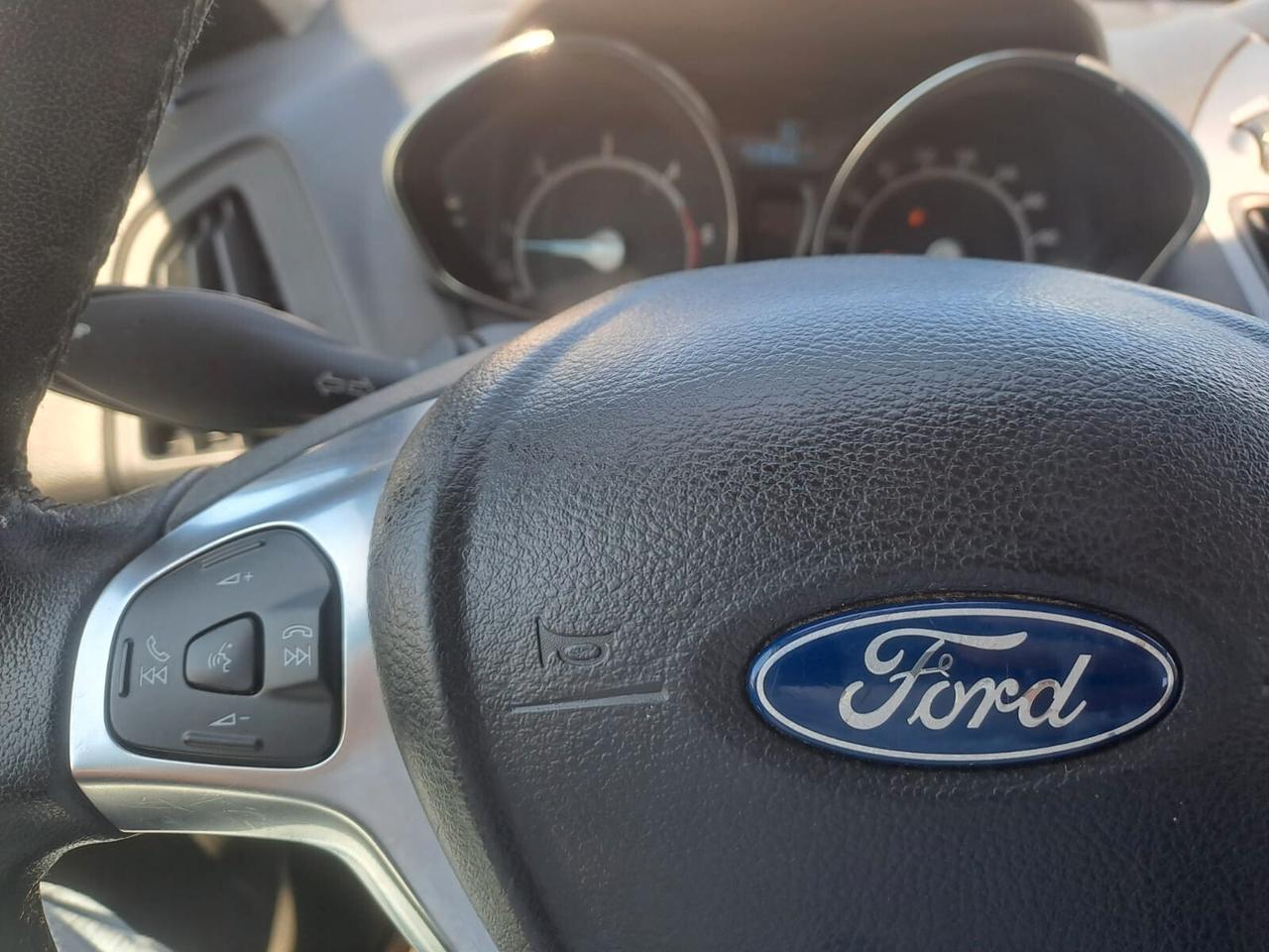 FORD B-MAX