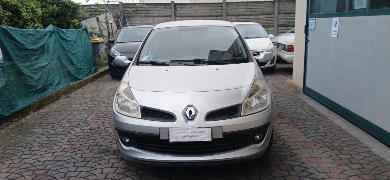 Renault Clio 1200 gpl