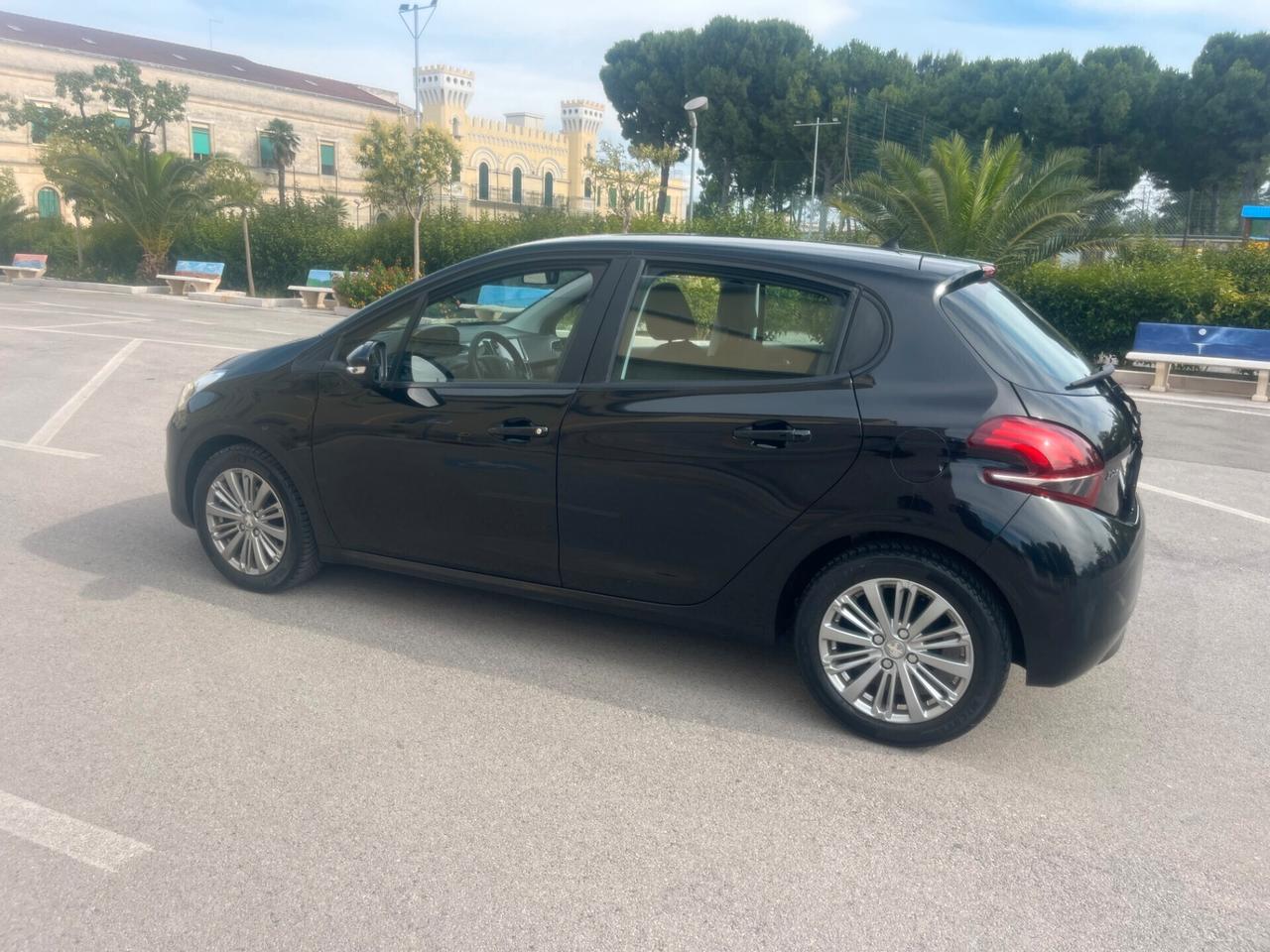 Peugeot 208 1.5 HDi 75 5 porte Perfetta Garantita