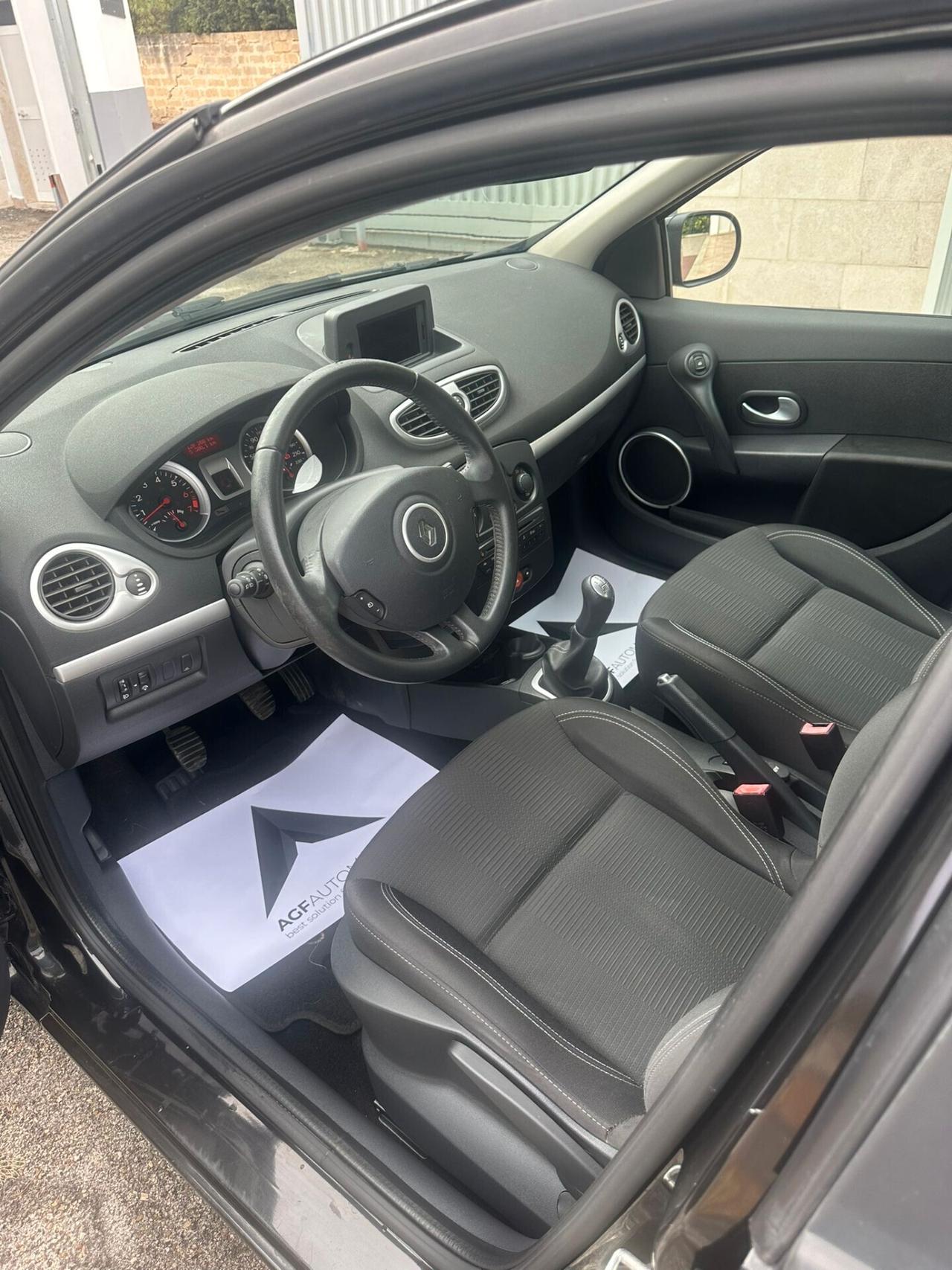 Renault Clio 1.2 16V 5 porte Dynamique