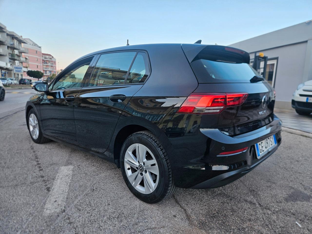 Volkswagen Golf 8 2.0 TDI 116cv DSG SCR Life