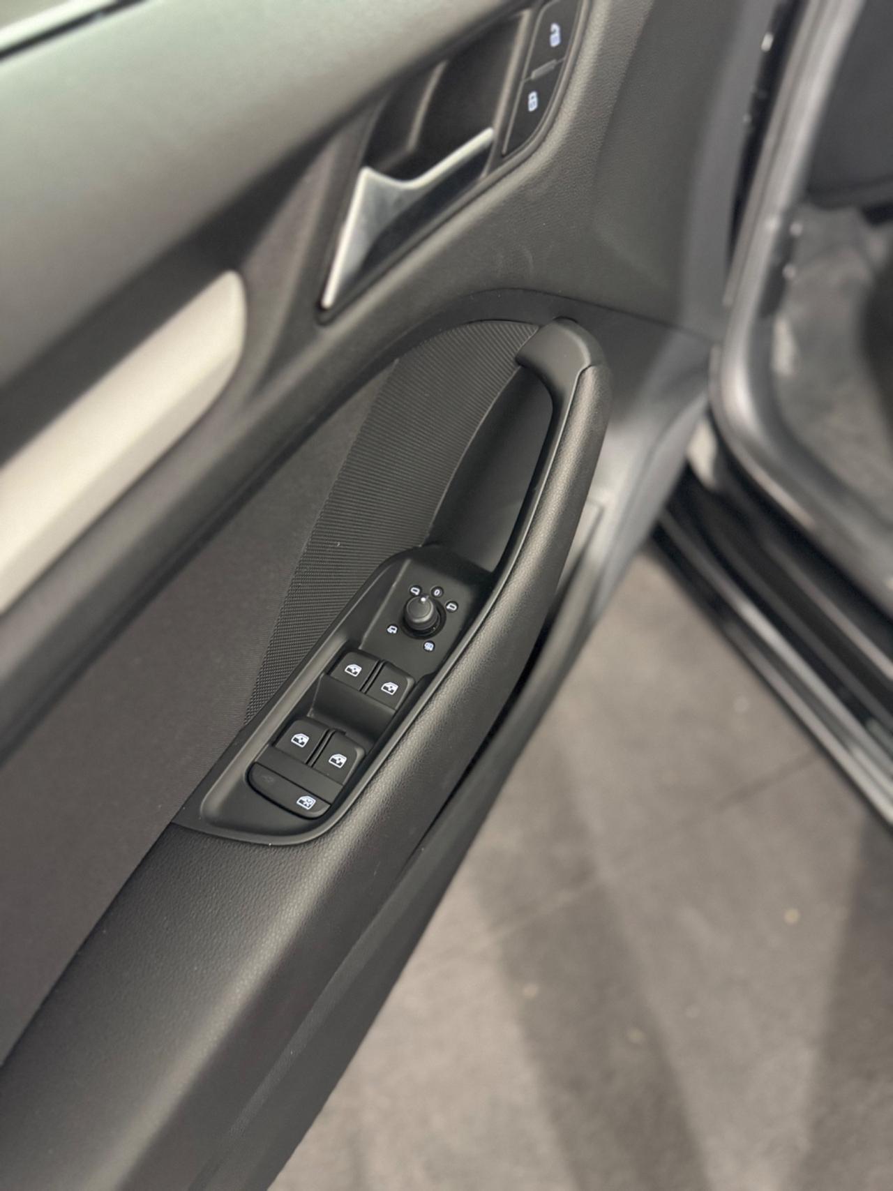 Audi A3 SPB 35 TDI S tronic Admired Identity Black
