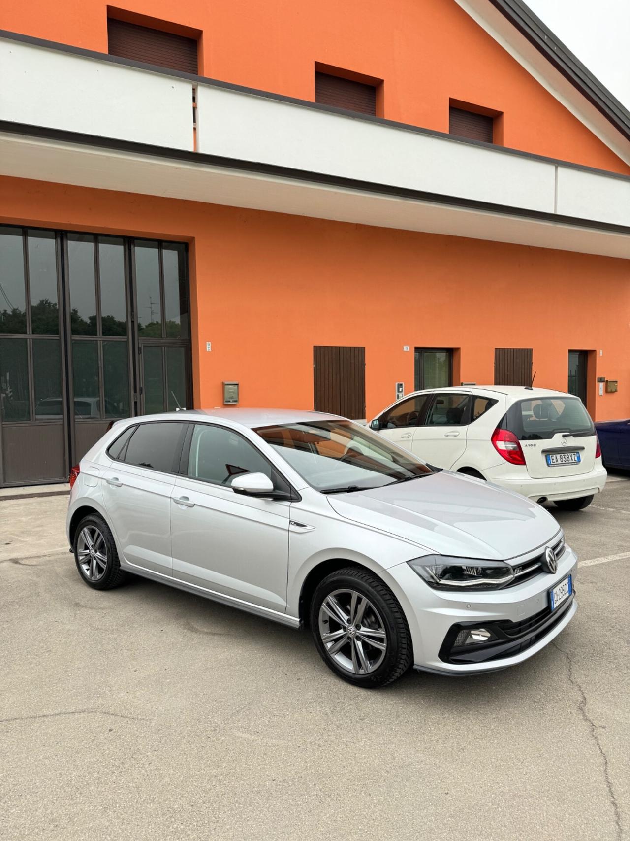 Volkswagen Polo 1.0 TGI 5p. R Line si neopatentati