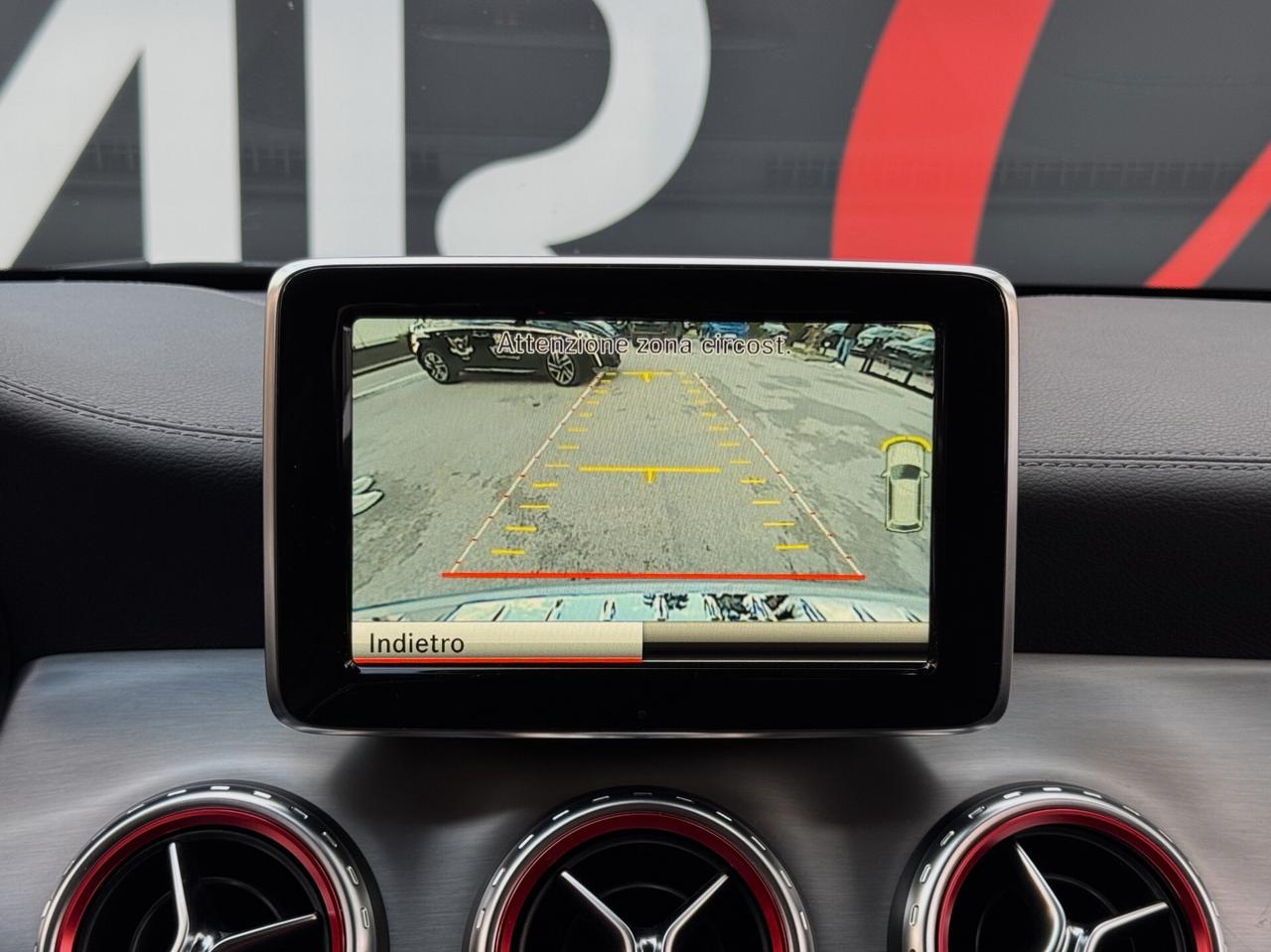 Mercedes-Benz GLA 45 AMG 4 MATIC 360CV CAM