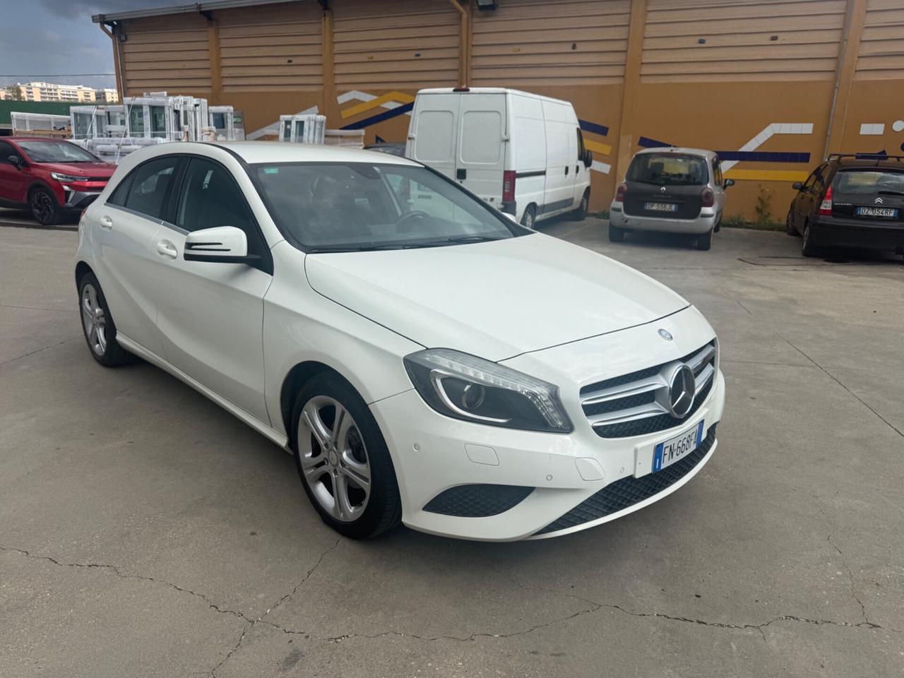 Mercedes-benz A 180 BlueEFFICIENz Premium
