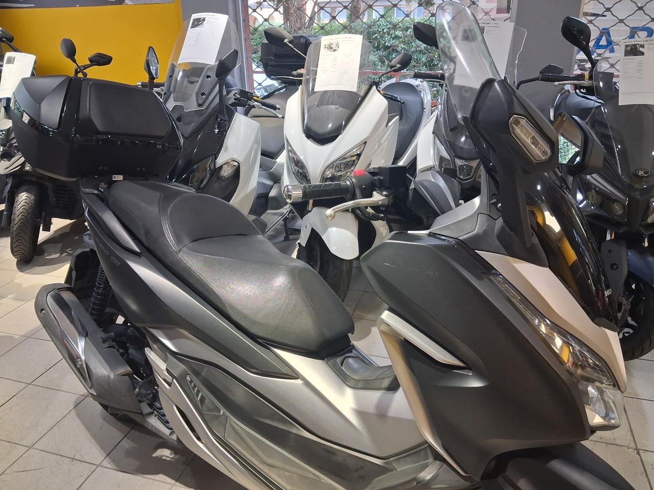 Honda Forza 300 ABS