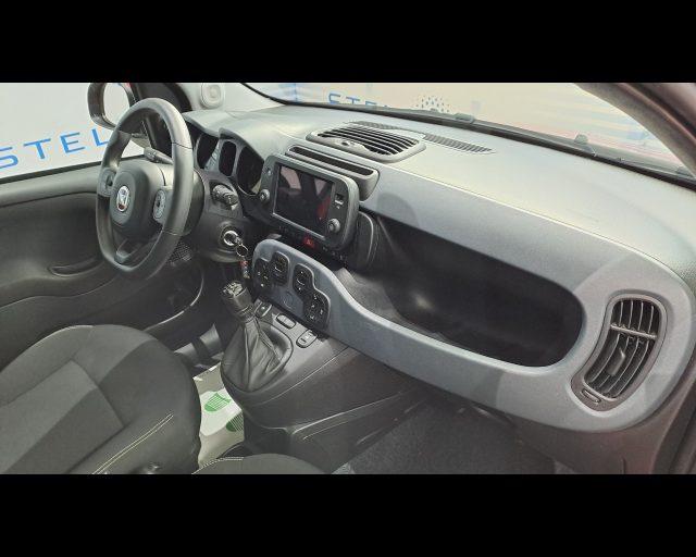 FIAT New Panda 1.0 firefly hybrid Cross s&s 70cv 5p.ti