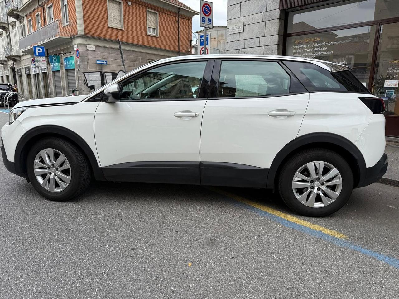Peugeot 3008 Business 1.5 Blue HDI 130 #5763