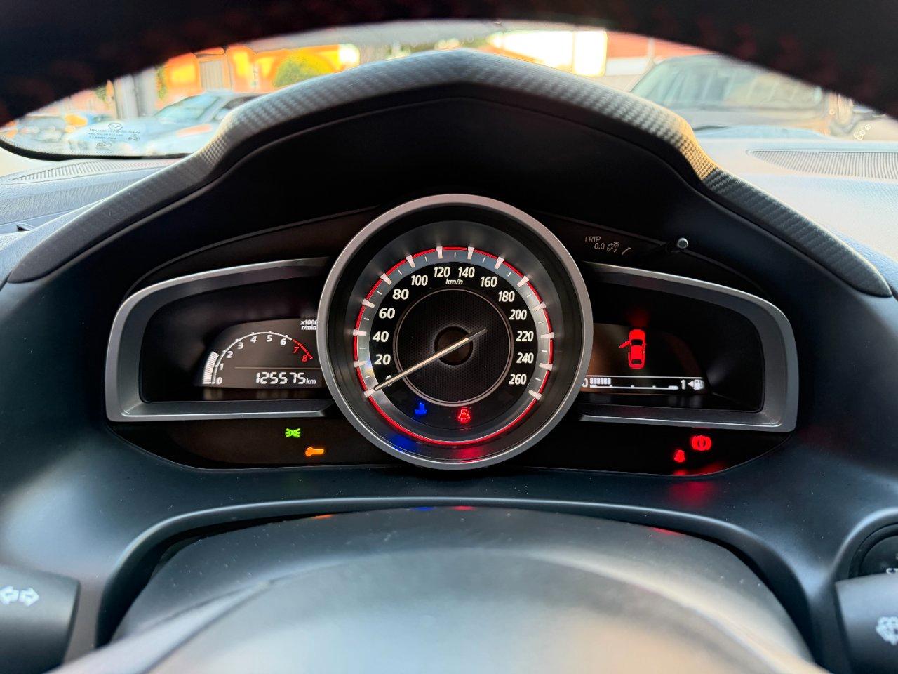 Mazda 3 5 Porte 3 5p 1.5 Evolve 100cv E6 NAVI+XENON+PDC NEOPATENTATI OK