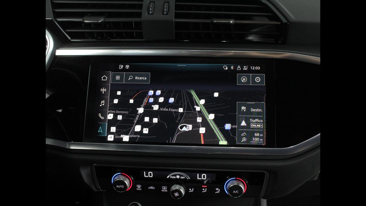 Audi Q3 45 TFSI E S TRONIC