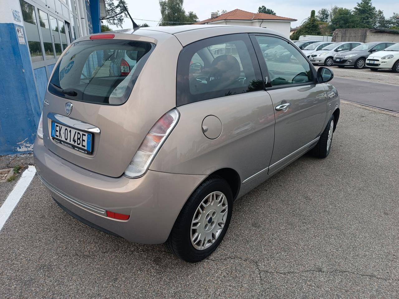 Lancia Ypsilon 1.2 69 CV Platinum