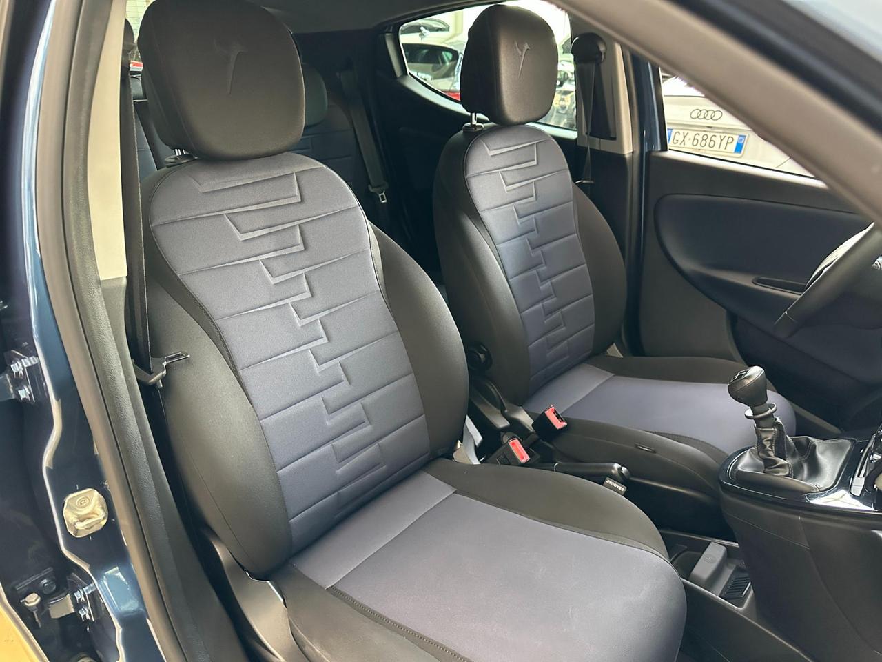 Lancia Ypsilon 1.0 firefly hybrid Gold Plus s&s 70cv 5p.ti-Camera-Carplay