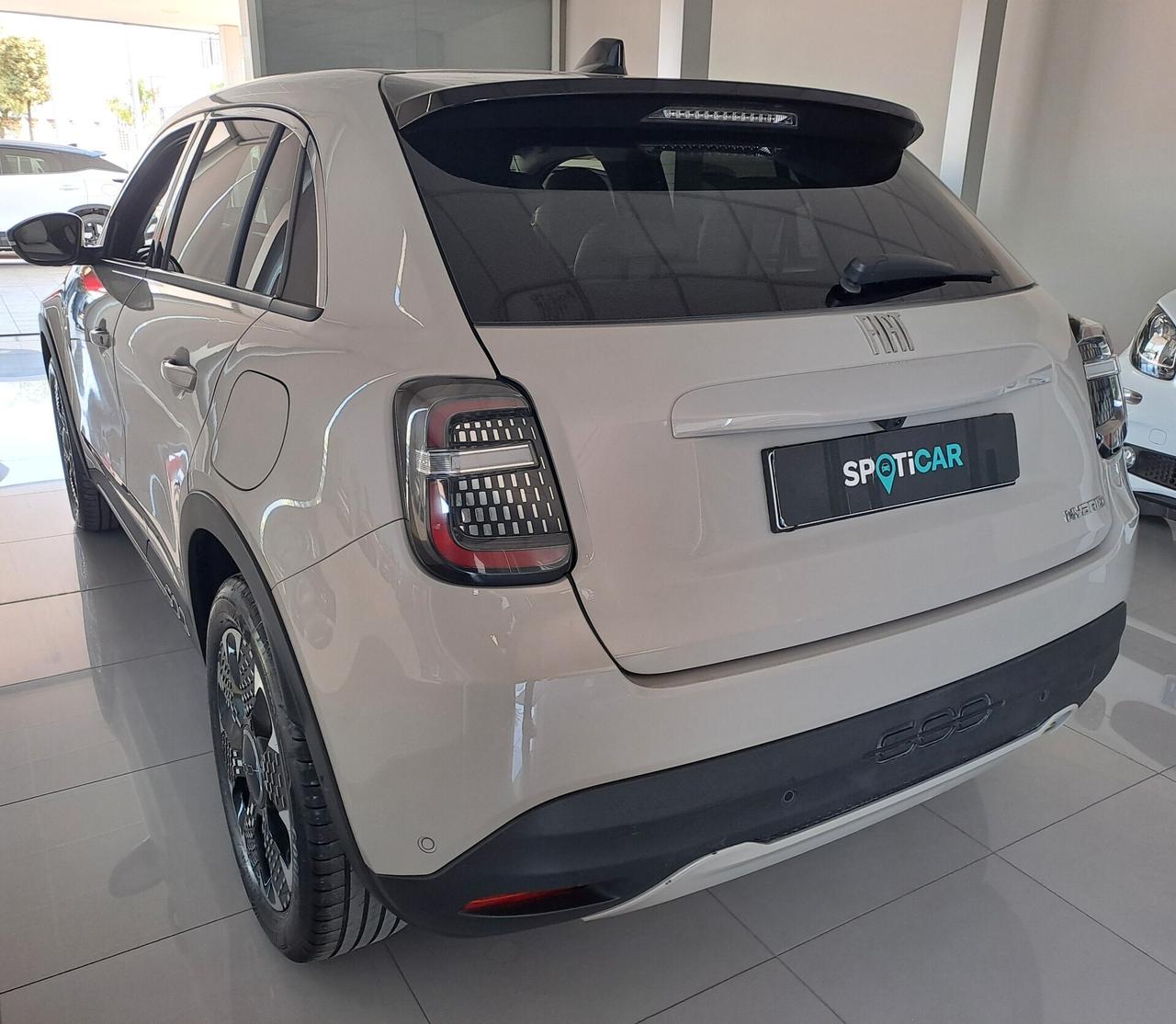 Fiat 600 1.2Hybrid 110 CV DCT MHEV La Prima