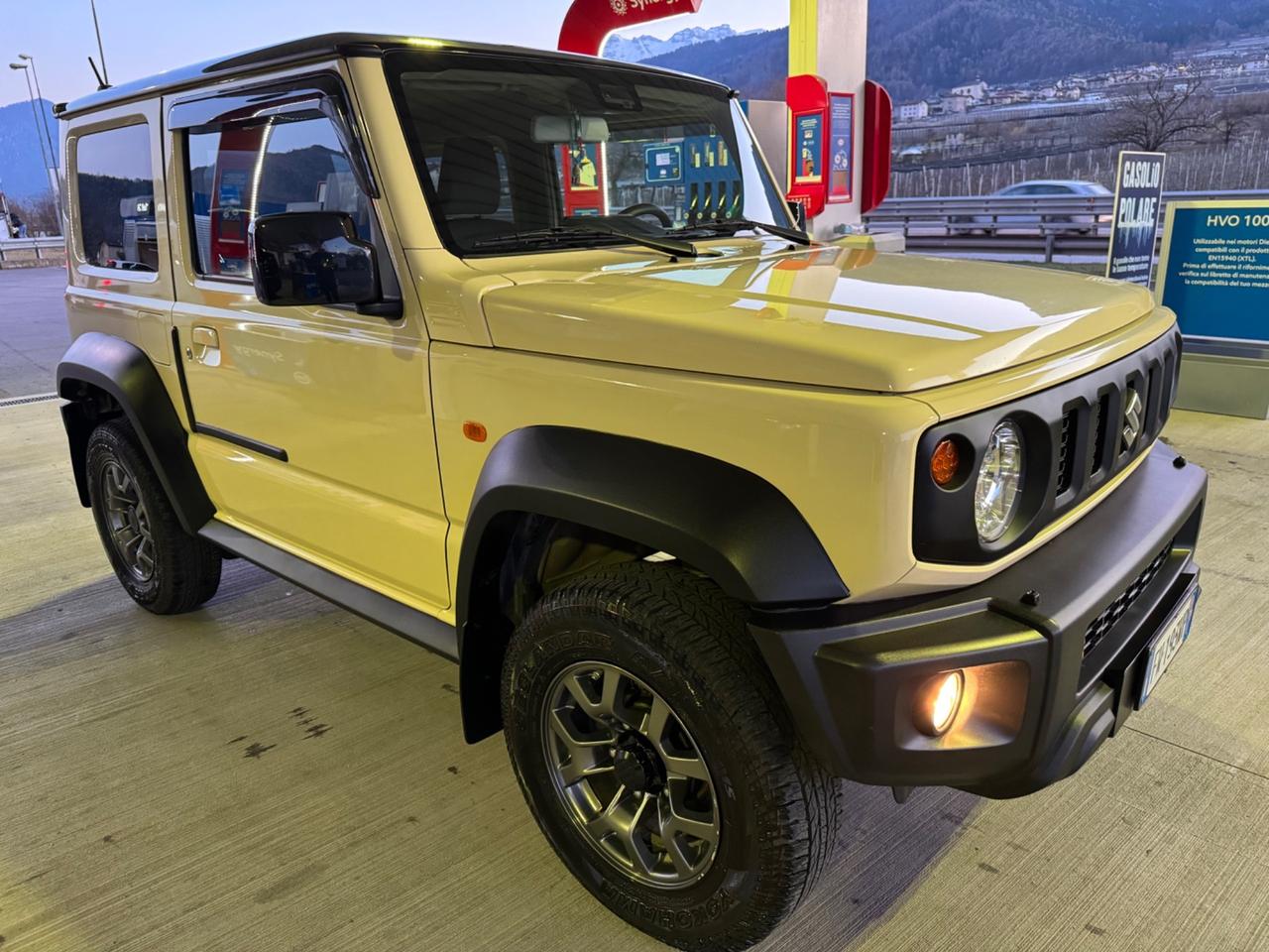 Suzuki Jimny 1.5 5MT Top