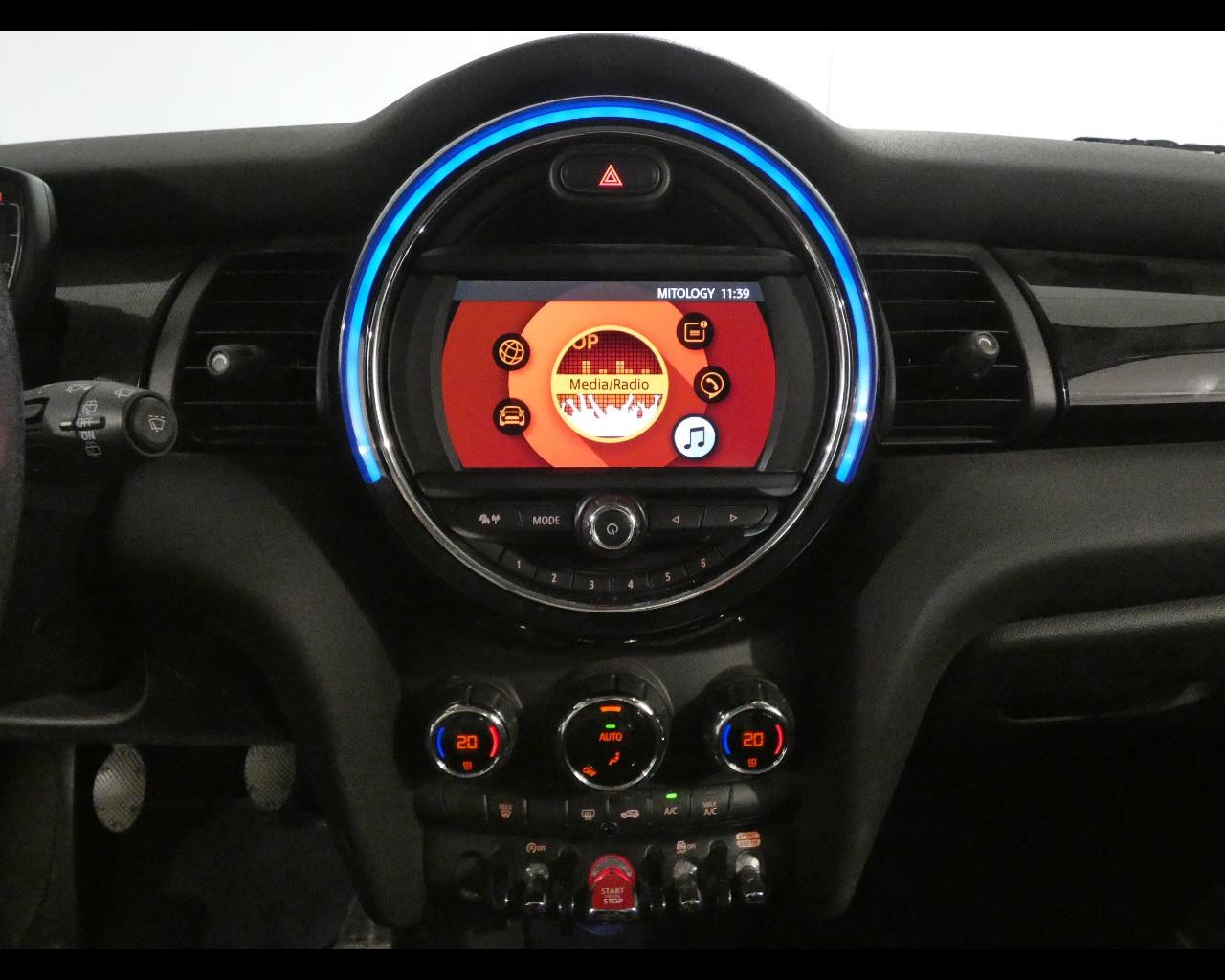 MINI Mini 5 porte (F55) - Mini 1.5 Cooper D Hype 5 porte