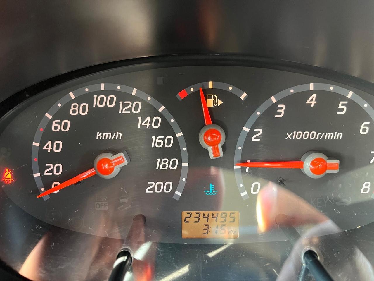 Nissan Micra 1.0 16V 5 porte Visia