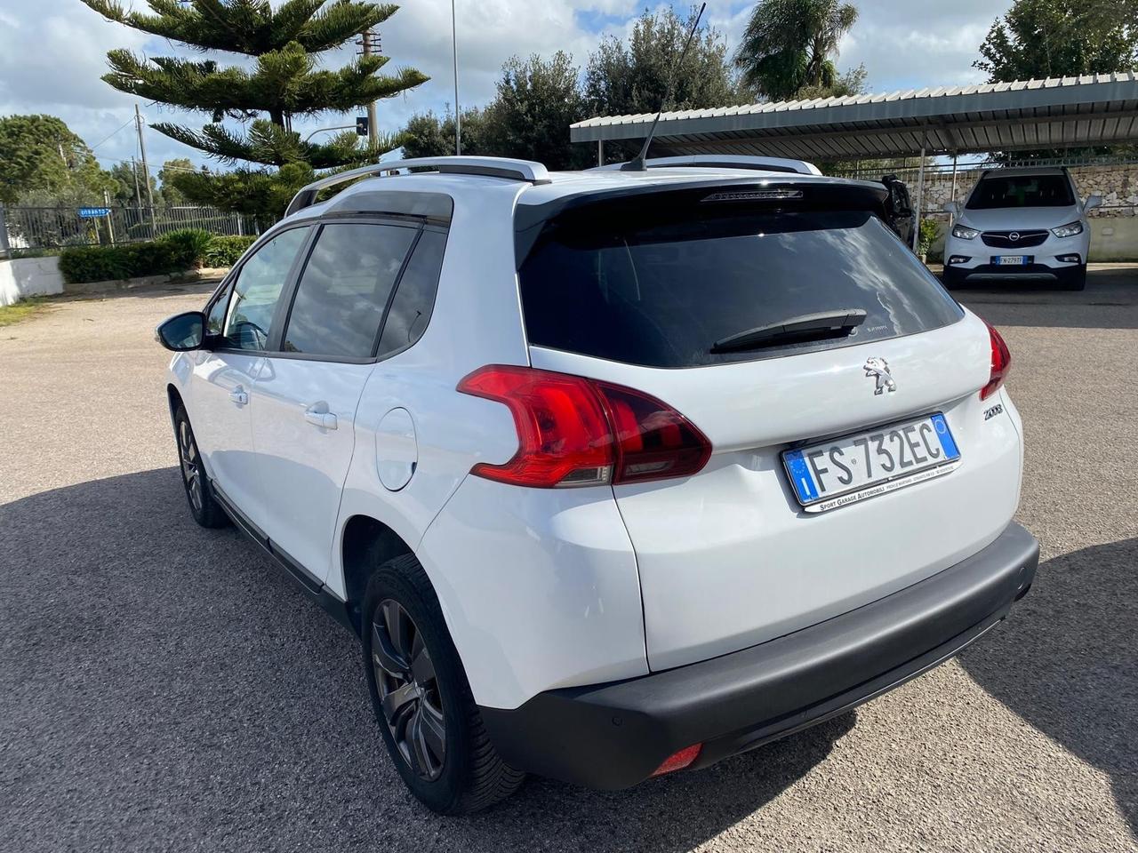 Peugeot 2008 BlueHDi 100 S&S Style