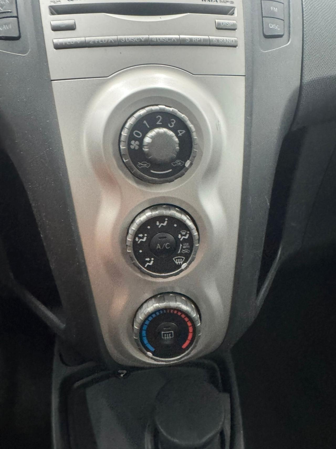 Toyota Yaris 1.3 5 porte