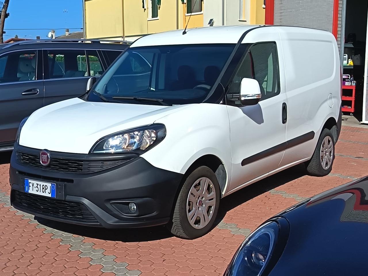 Fiat Doblo 1.6 - 3 posti