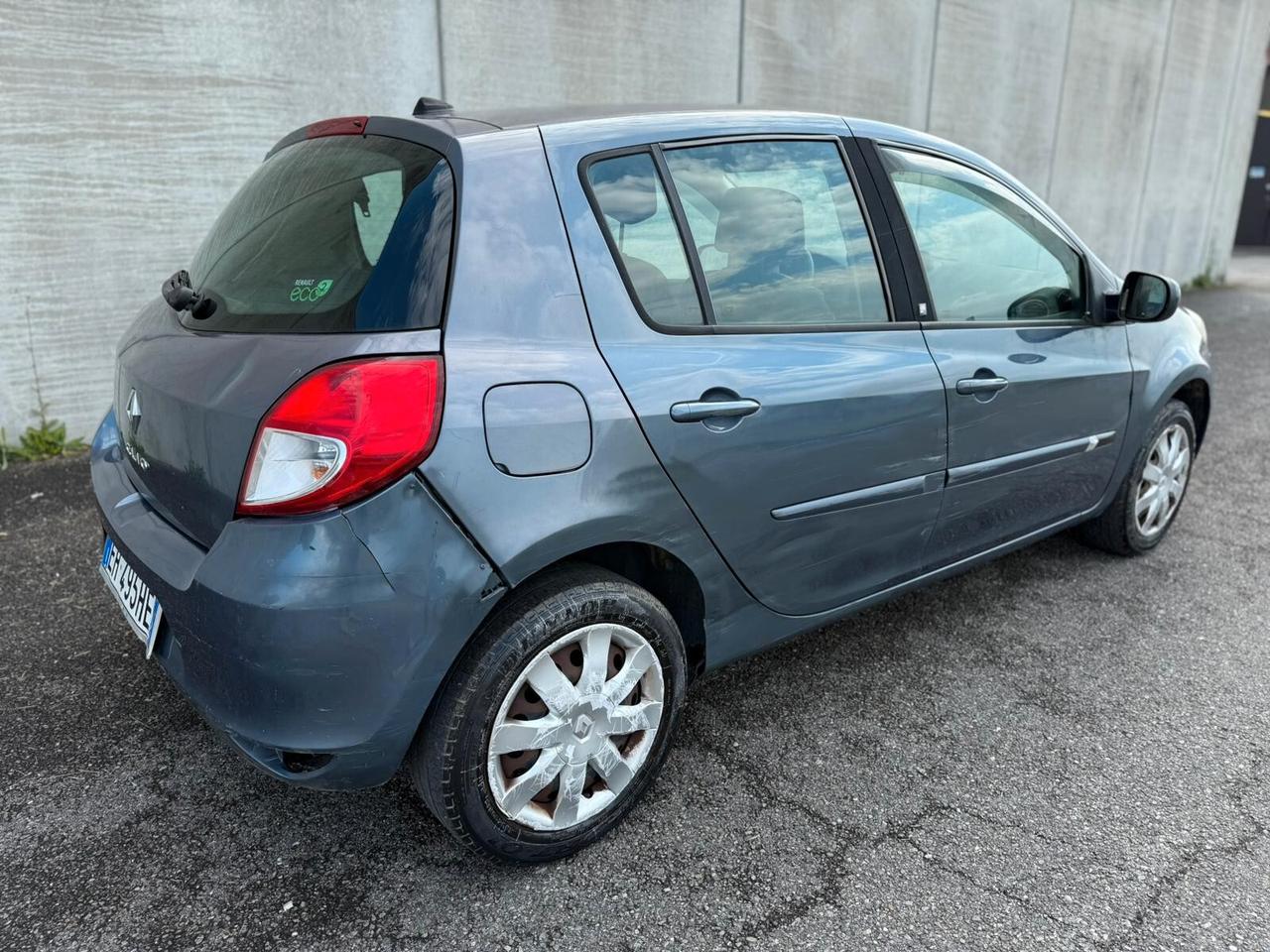 Renault Clio 1.2 75 CV 5p NEOPATENTATI