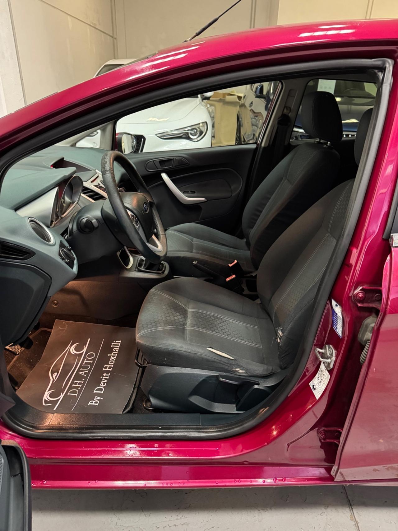 Ford Fiesta 1.6 TDCi 90CV 5 porte DPF Titanium