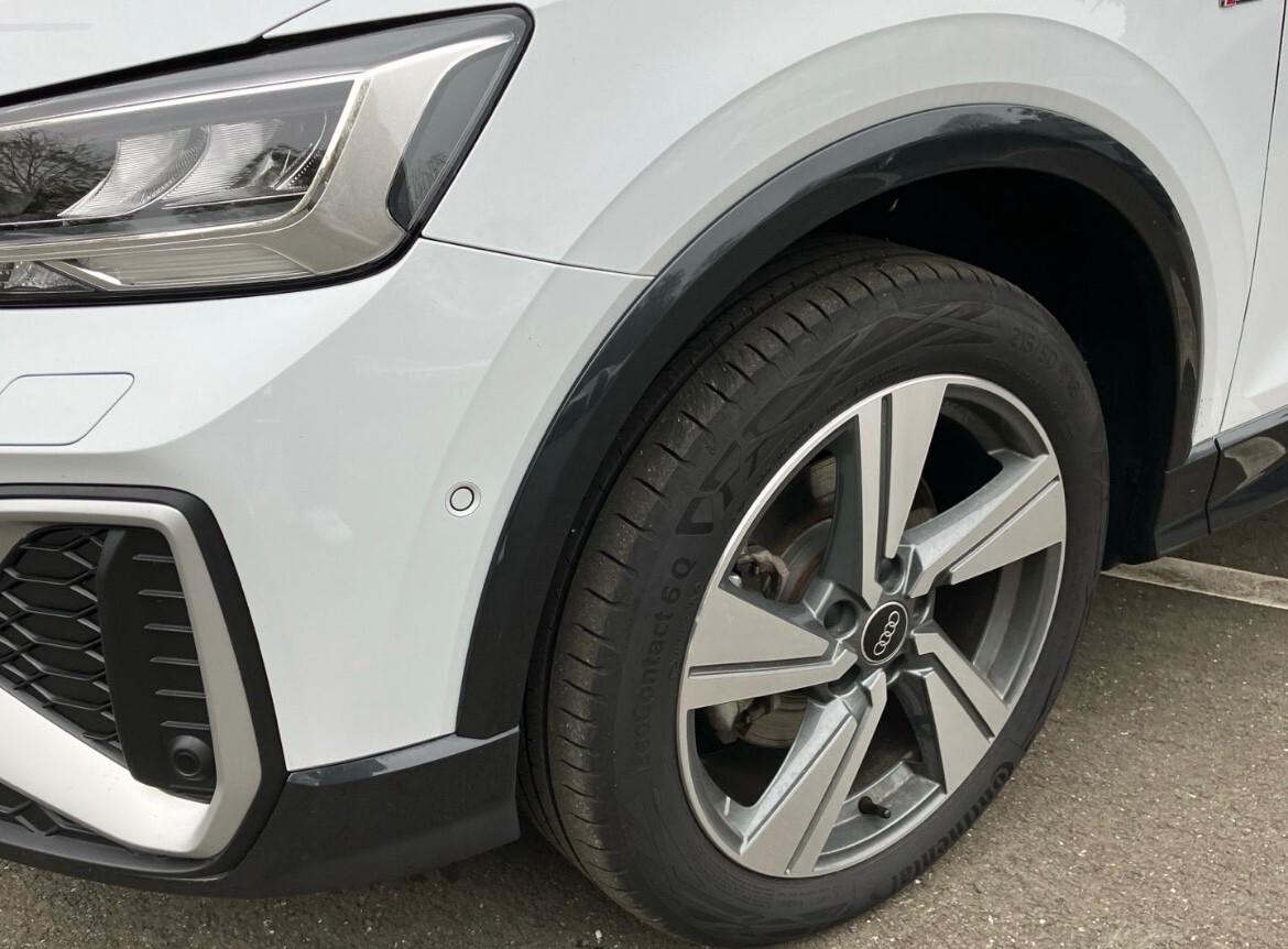 Audi Q2 S line 30 TDI