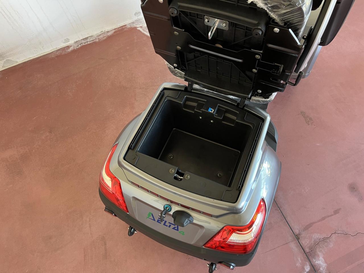Altro Altro scooter