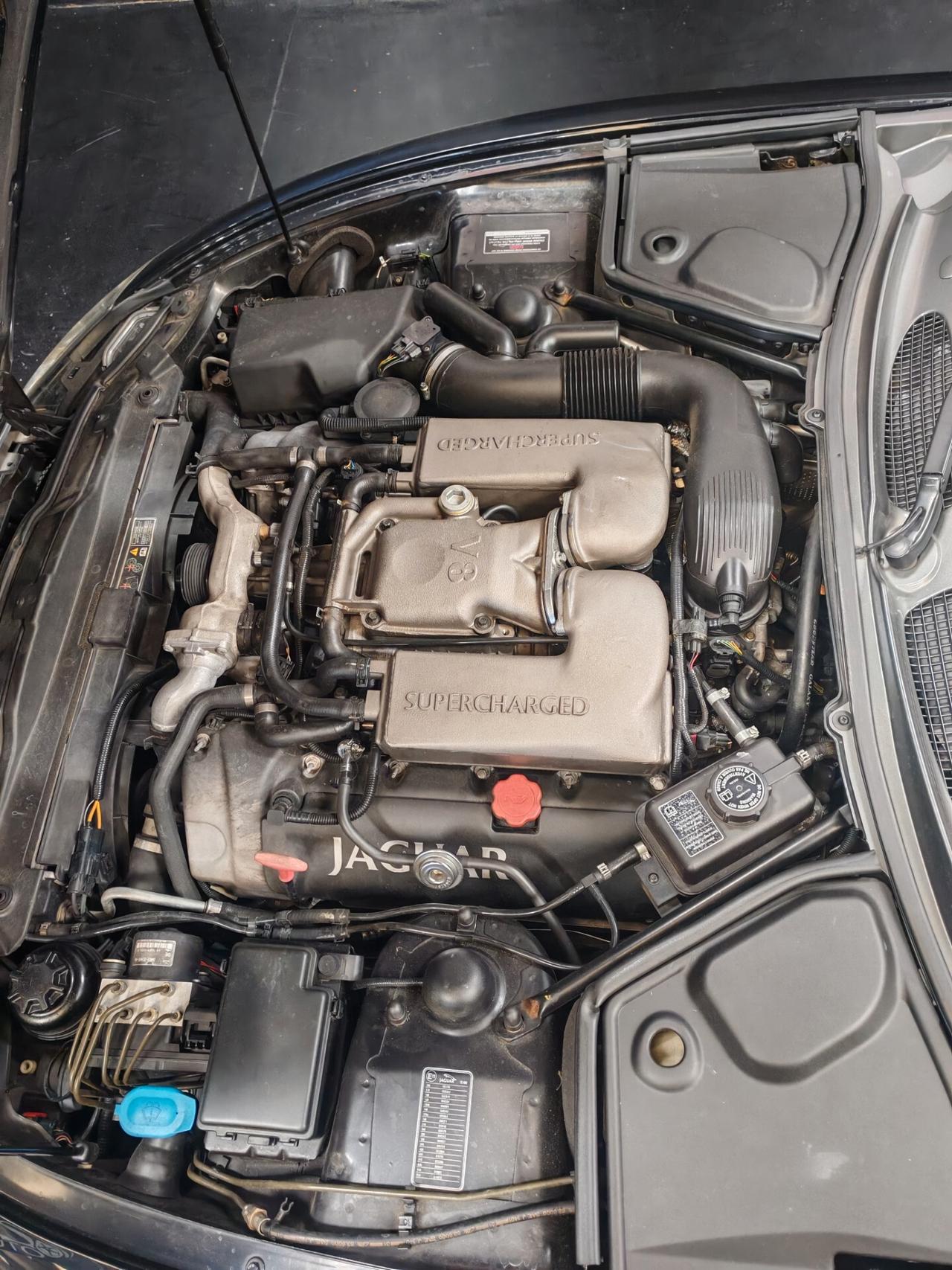 Jaguar XKR 4.2 Convertibile asi