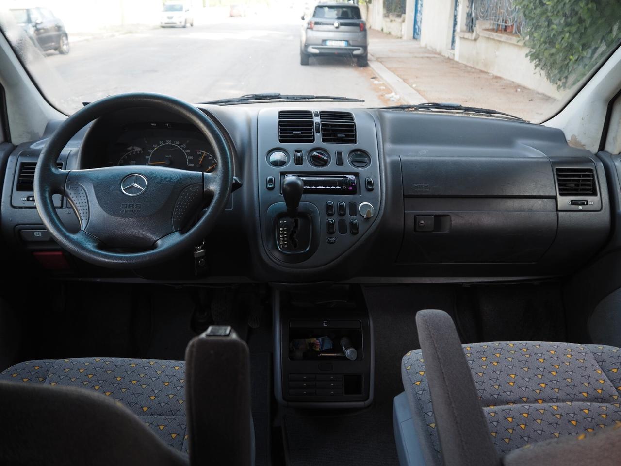 Mercedes-benz V 220 CDI •7 Posti•