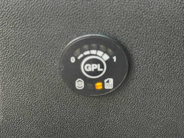 Peugeot 208 1.2 PureTech 82 CV GPL ALLURE