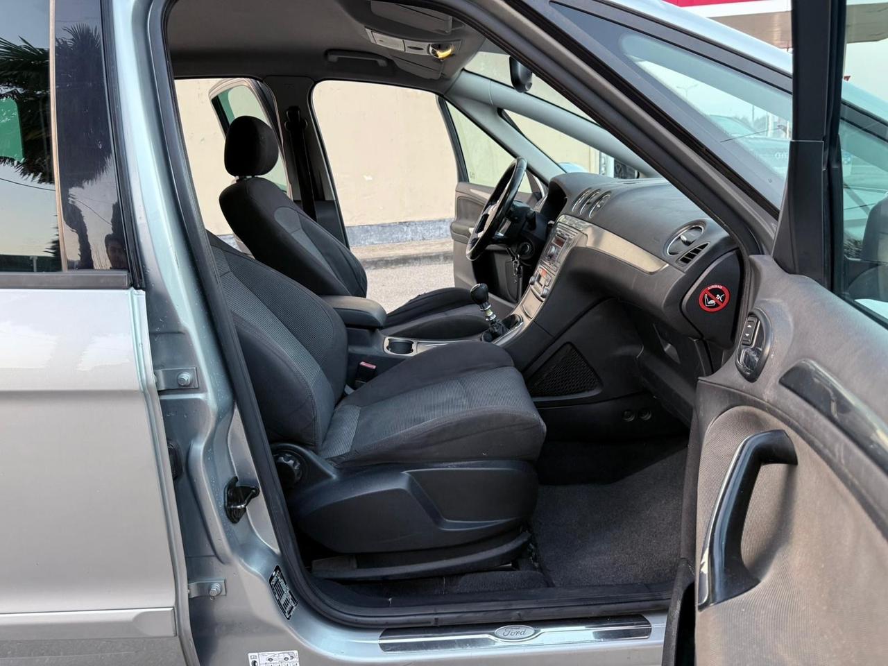 Ford Focus C-Max 2.0 TDCi (136CV) Titanium