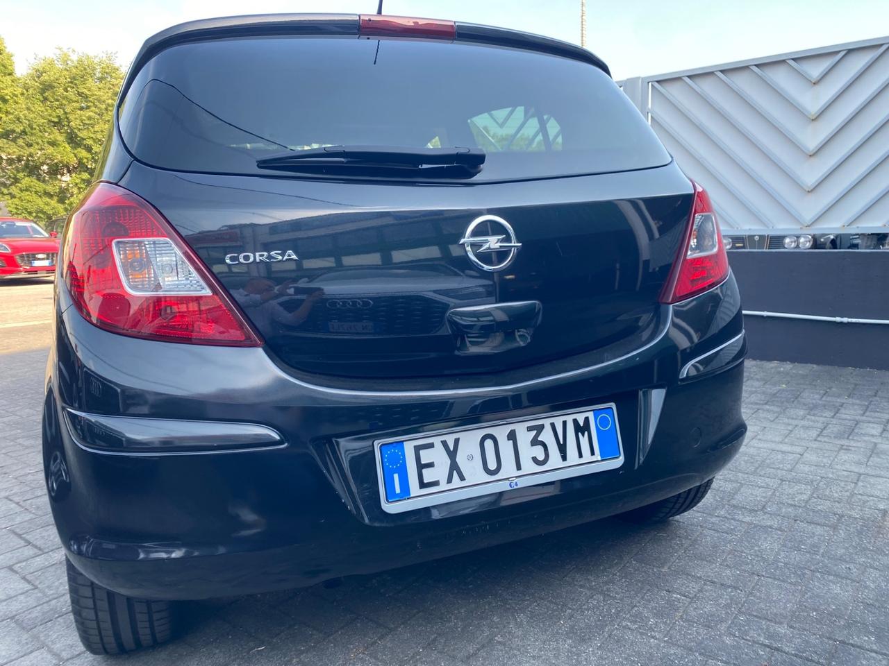 Opel Corsa 1.2 85CV 5 porte GPL-TECH Edition