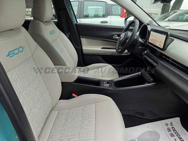 FIAT 600 600 1.2 hybrid La Prima II 110cv auto