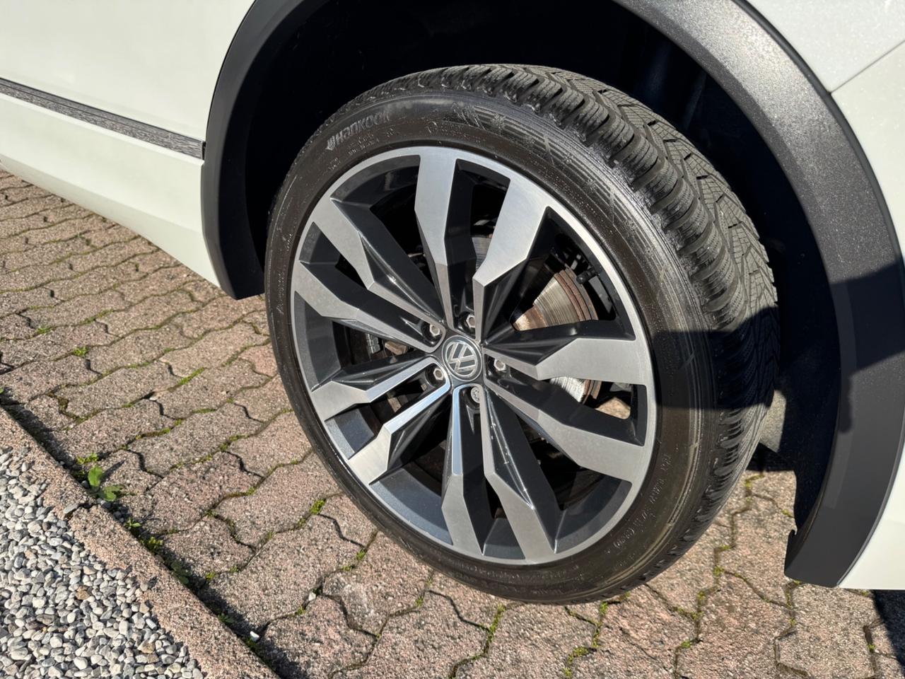 Volkswagen Tiguan 2.0 BiTDI SCR DSG 4MOTION Advanced R-Line BMT