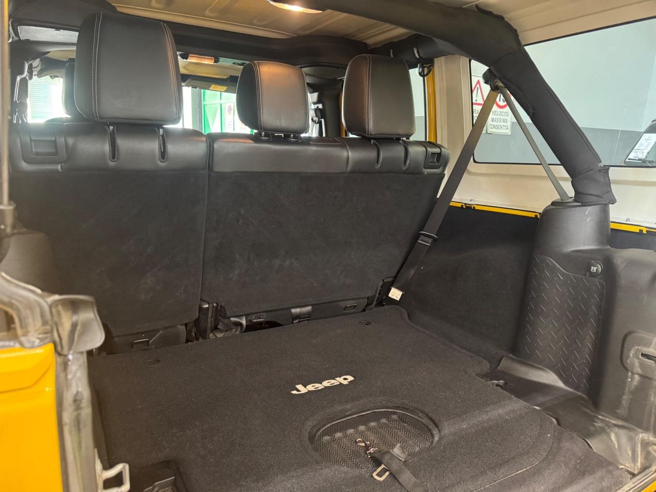 Jeep Wrangler Unlimited 2.8 CRD DPF Sahara