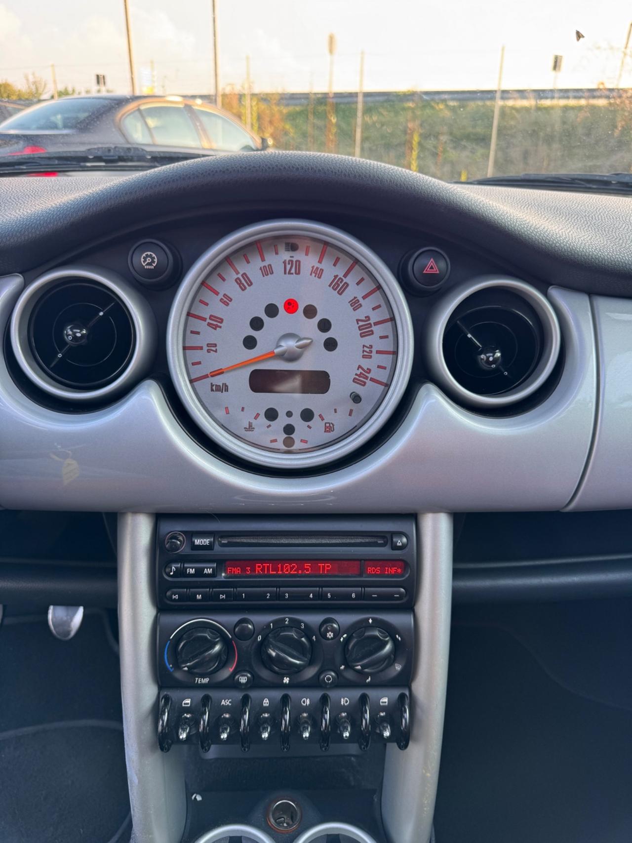 Mini 1.6 16V Cooper