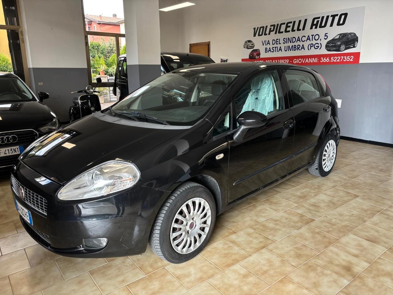 FIAT GRANDE PUNTO ANNO 2009 BZ GPL ADATTA NEOPATENTATI KM 190 MILA