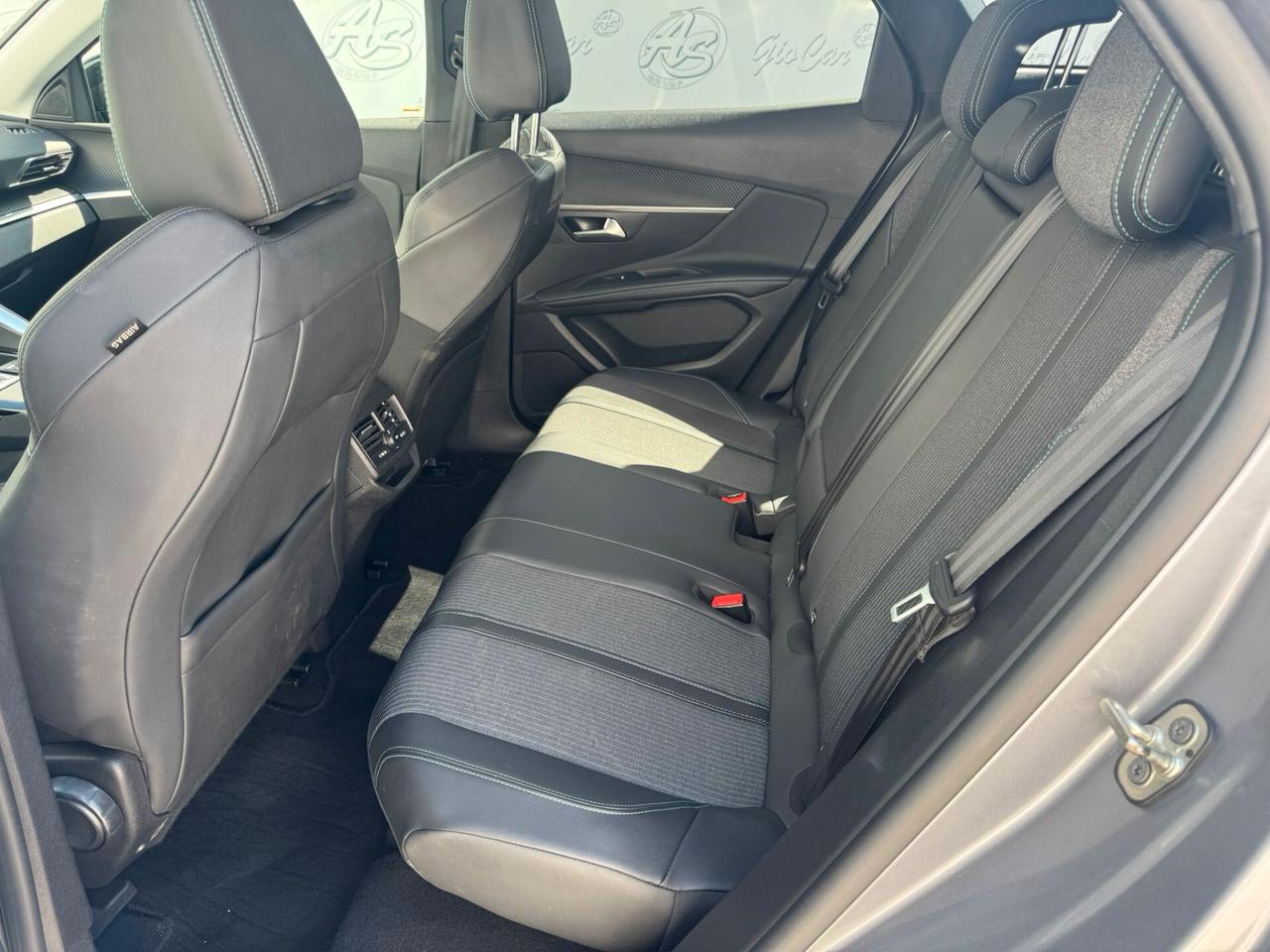 Peugeot 3008 1.5 BlueHDi 130cv S&S EAT8 Allure Navi Camera Autom.