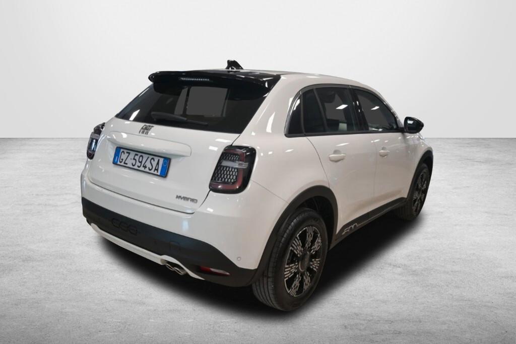 FIAT 600 1.2 HYBRID 145CV DCT MHEV POP ( FARI LED - COCKPIT - CRUISE - MIRROR - SENSORI POST. - CERCHI 17 )