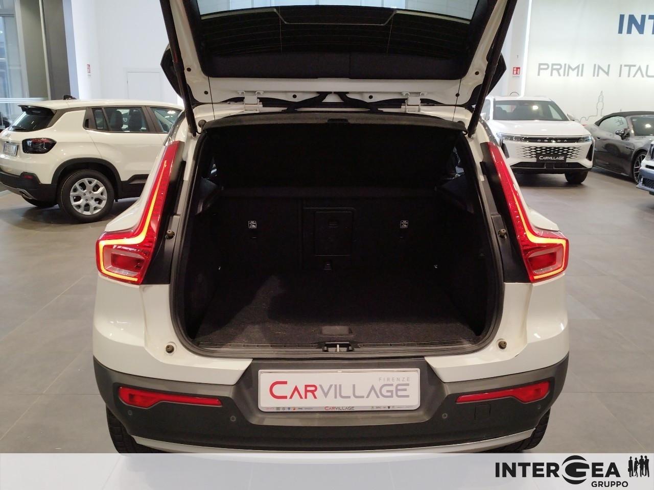VOLVO XC40 1.5 t2 Momentum Pro auto my21