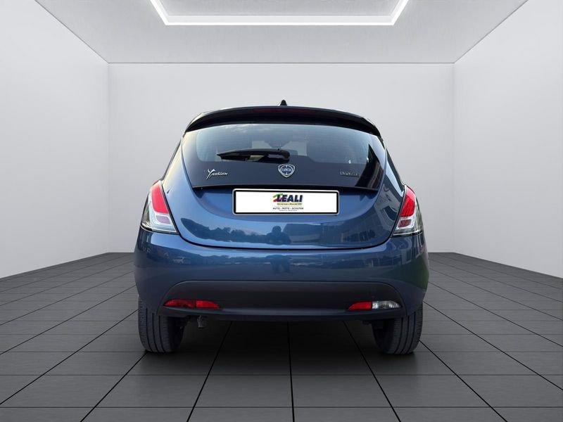 Lancia Ypsilon Ypsilon 5p 1.0 hybrid 70cv 6m Silver Plus