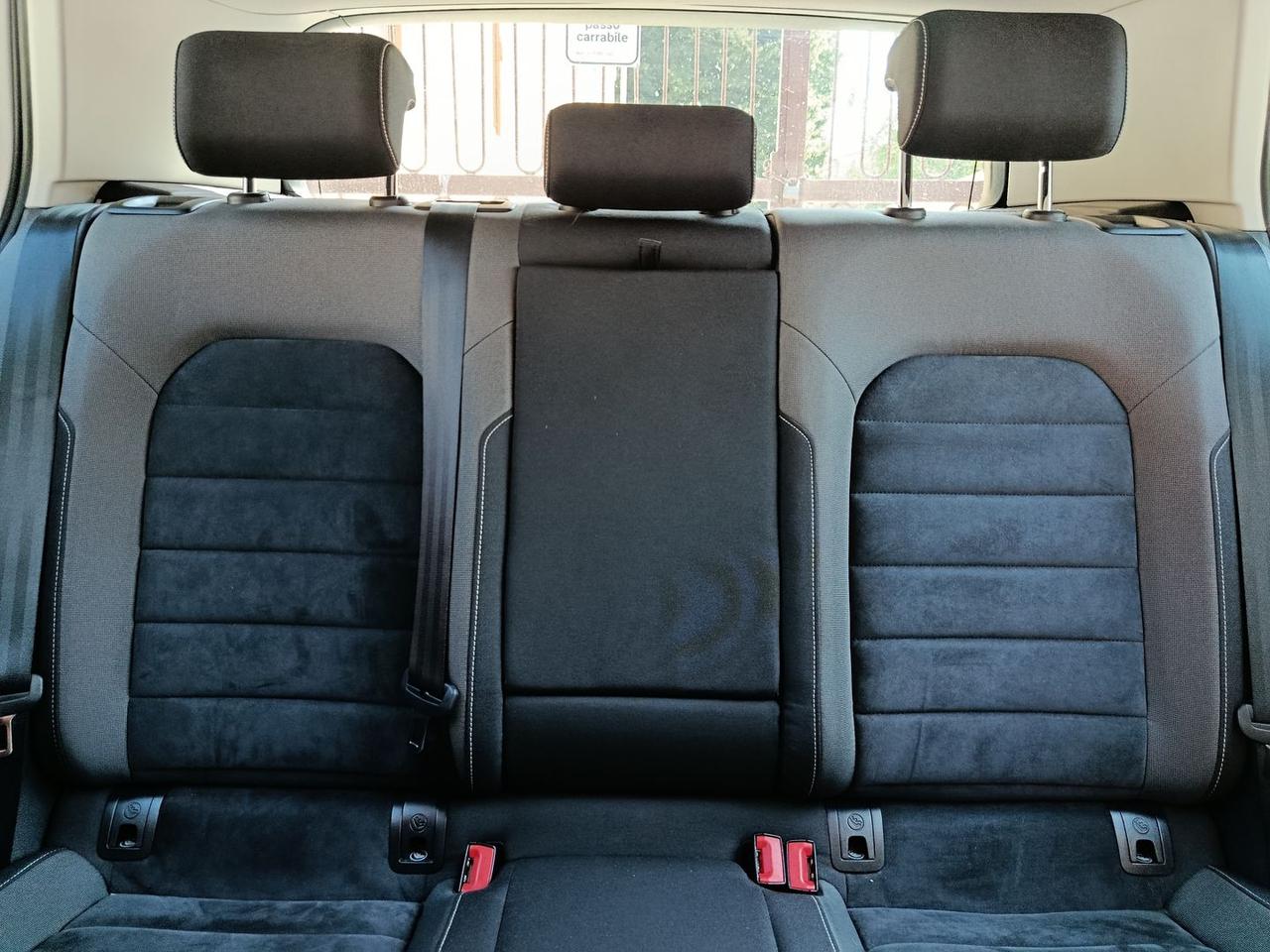 Volkswagen Golf 2.0 TDI BluEmotion R-Line #6035