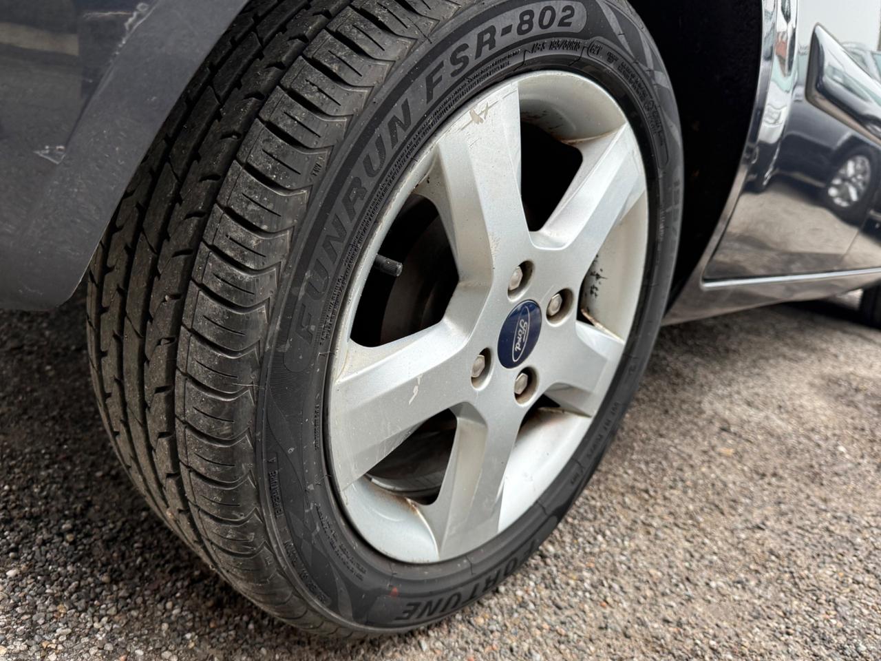 Ford Fiesta 1.2 16V 5p. Ghia