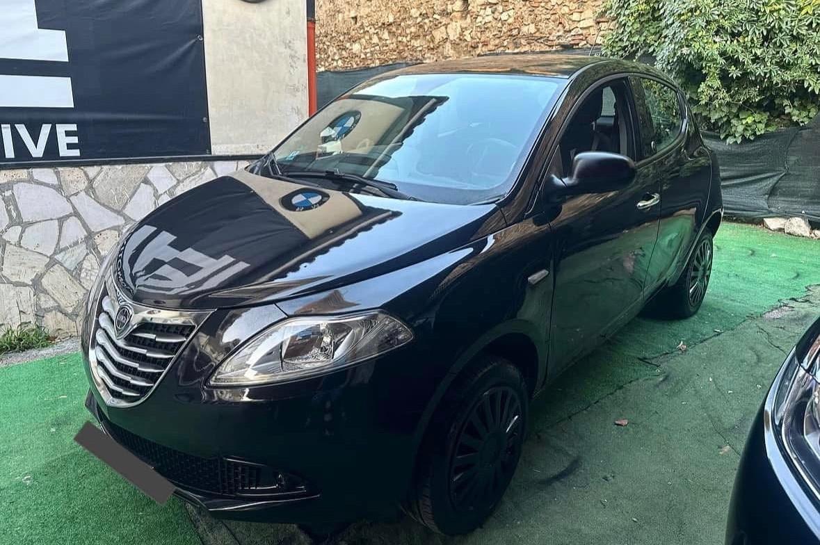 Lancia Ypsilon 1.2 69 CV 5 porte GPL GARANZIA